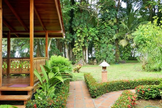 Bungalow with Sea View