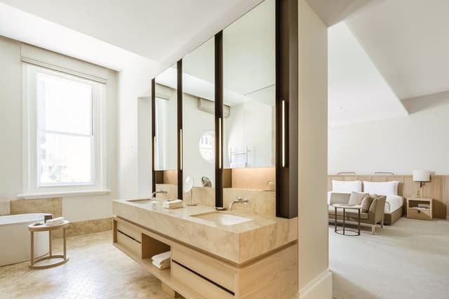 Suite (Treasury)
