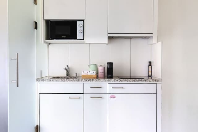 Medium Studio with Kitchenette