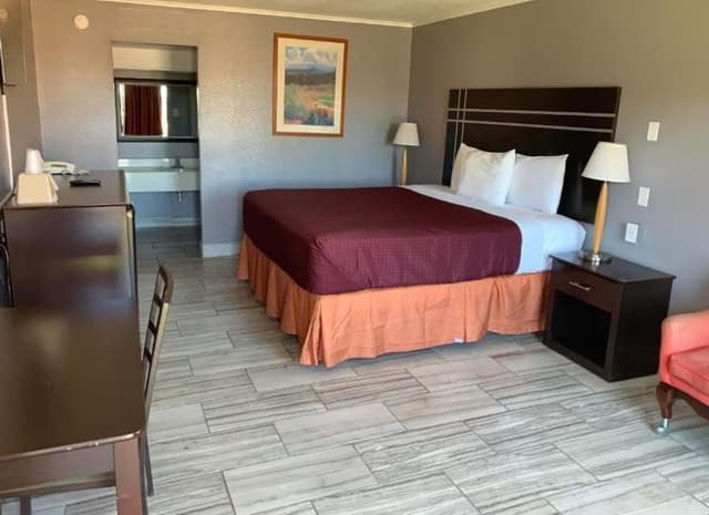 Suite, 1 King Bed, Non Smoking