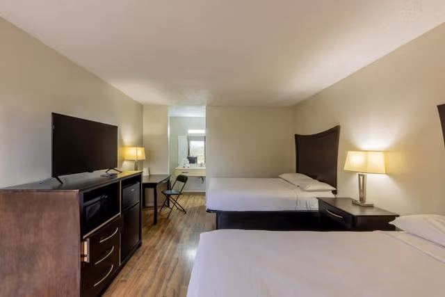 2 Queen Beds Non-Smoking