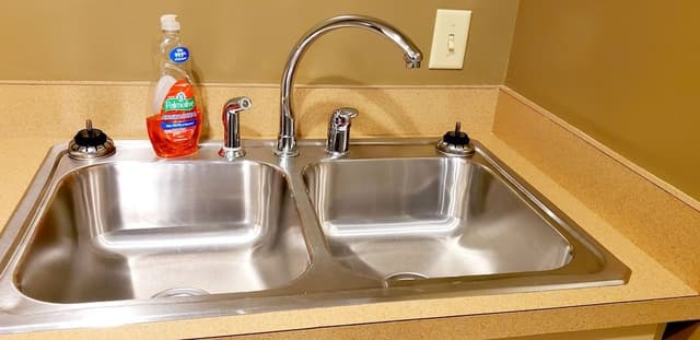 Deluxe Room, 1 King Bed, Non Smoking, Jetted Tub