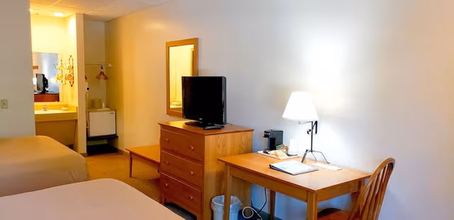 Standard Room, 2 Queen Beds, Non Smoking (Pet friendly)
