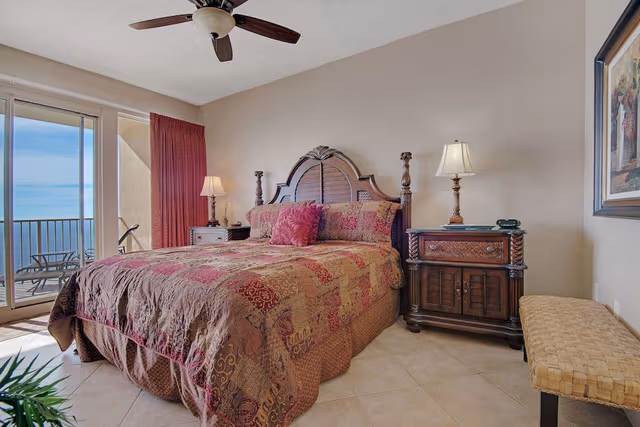 Condo, 2 Bedrooms