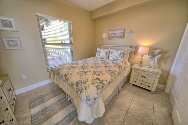 Condo, 2 Bedrooms