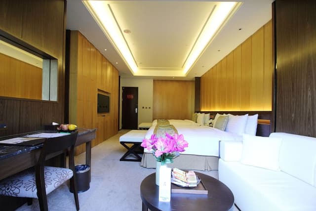 Family Quadruple Room, 2 Queen Beds