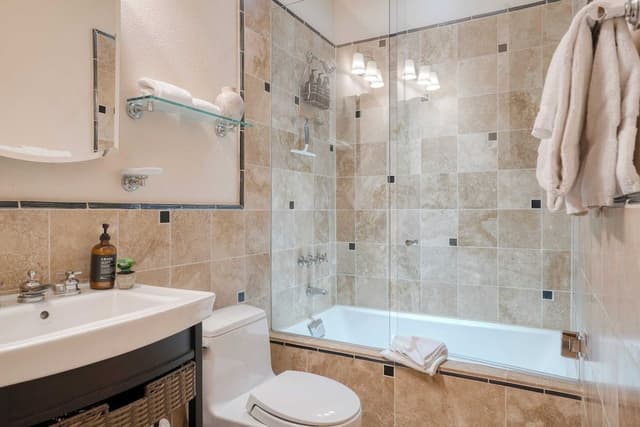 Apartment (2 Bedrooms)