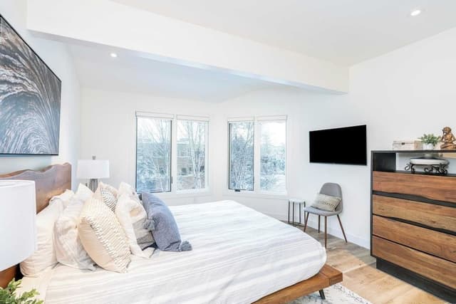 House (2 Bedrooms)