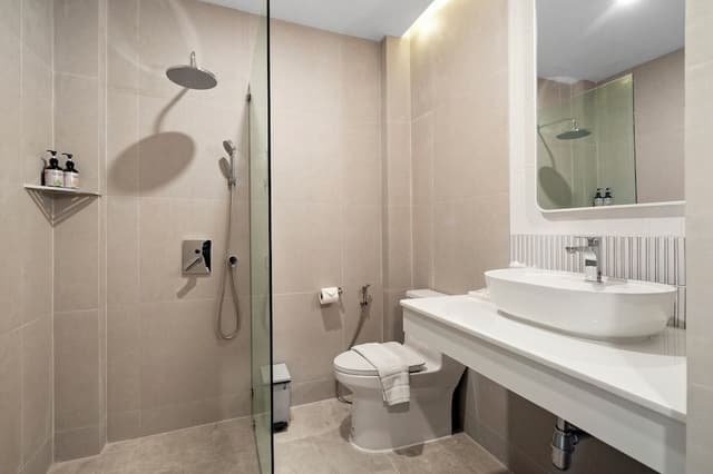 Deluxe Room, 1 King Bed, Balcony, Pool View