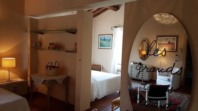 Luxury Villa, 3 Bedrooms, Hill View, Garden Area