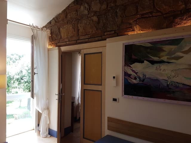 Luxury Villa, 3 Bedrooms, Hill View, Garden Area