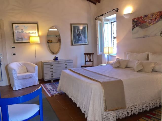 Luxury Villa, 3 Bedrooms, Hill View, Garden Area
