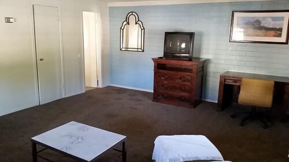 Riviera Motor Lodge3