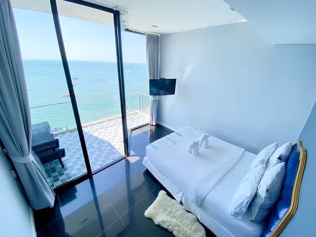 Suite, Sea View