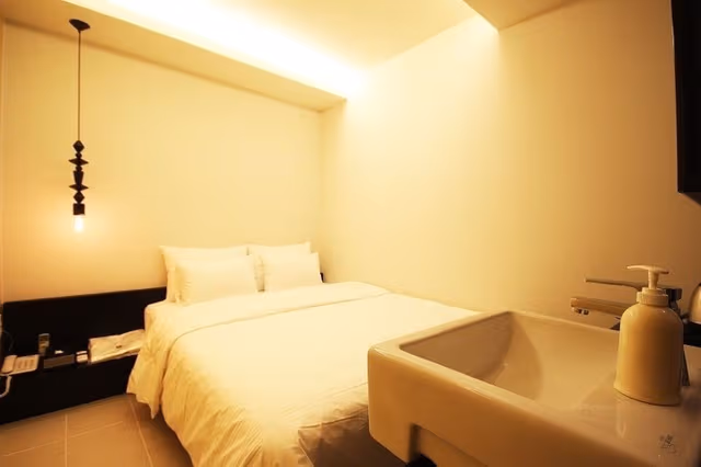 Economy Single Room, No Windows