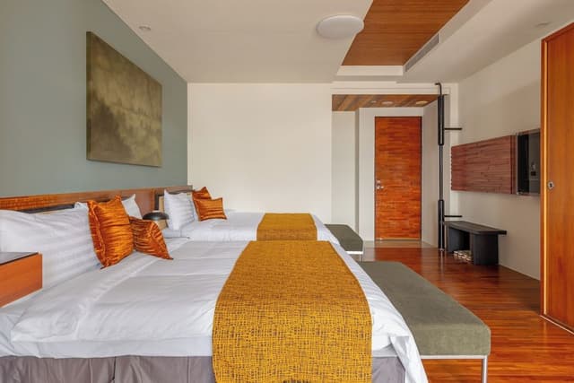 Quadruple room with lake view