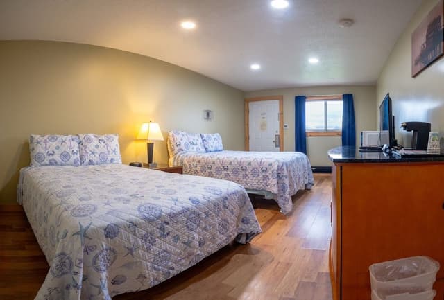 Deluxe Double Room, 2 Double Beds, Kitchenette