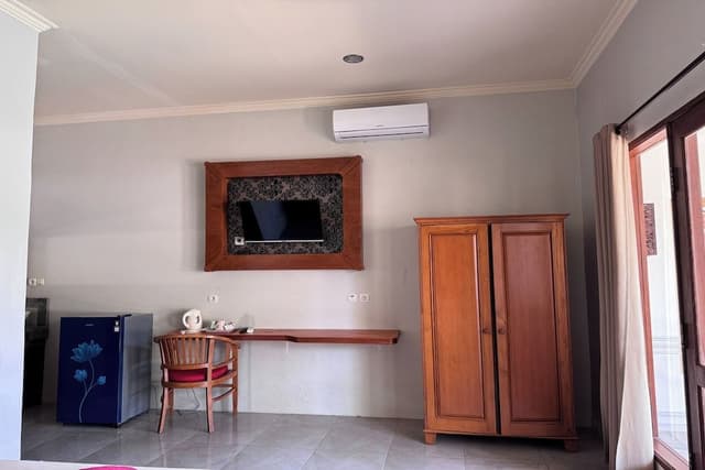 Deluxe Room, Pool View