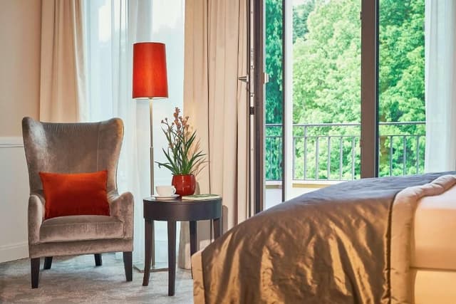 King Room with Garden View