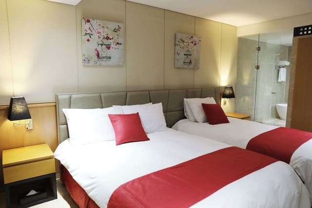 Executive Suite