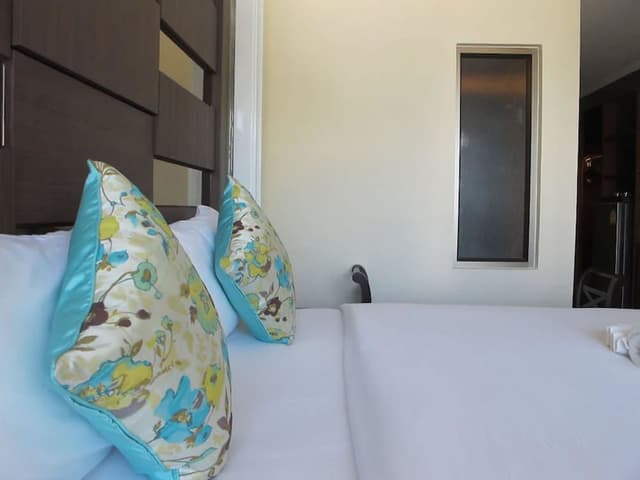 Deluxe Double City View Room