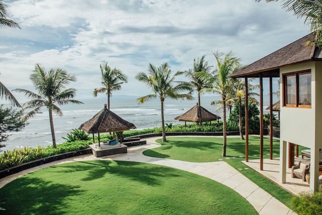 Puri Salila 5 Bedrooms Luxury Beachfront Villa with Private Pool and Free 8 Hours Car Usage