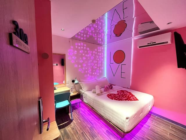 Romantic Themed Room