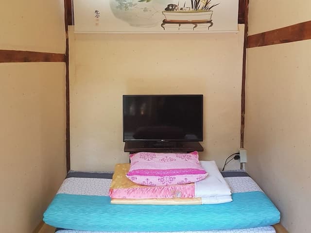 Single Room, Courtyard View