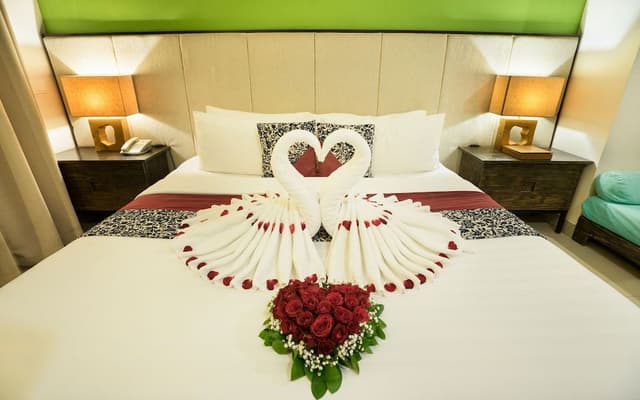 One Bedroom Pool Villas - Samaja Honeymoon Package (Free 1X Dinner and 1X Spa)