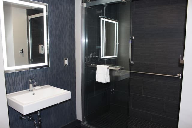 Standard Double Room, 2 Queen Beds