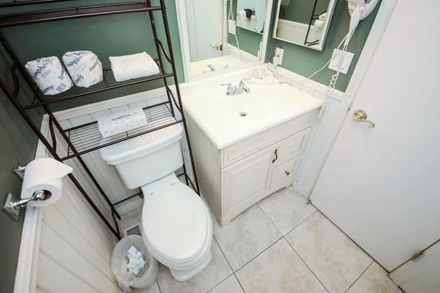 Condo, 2 Bedrooms