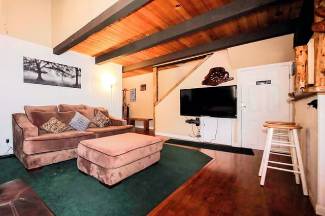 Condo, 2 Bedrooms