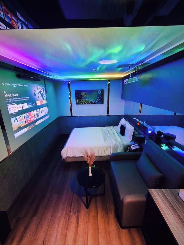 Executive Cinema
