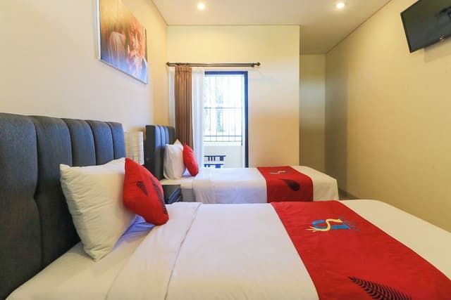Superior Twin Room