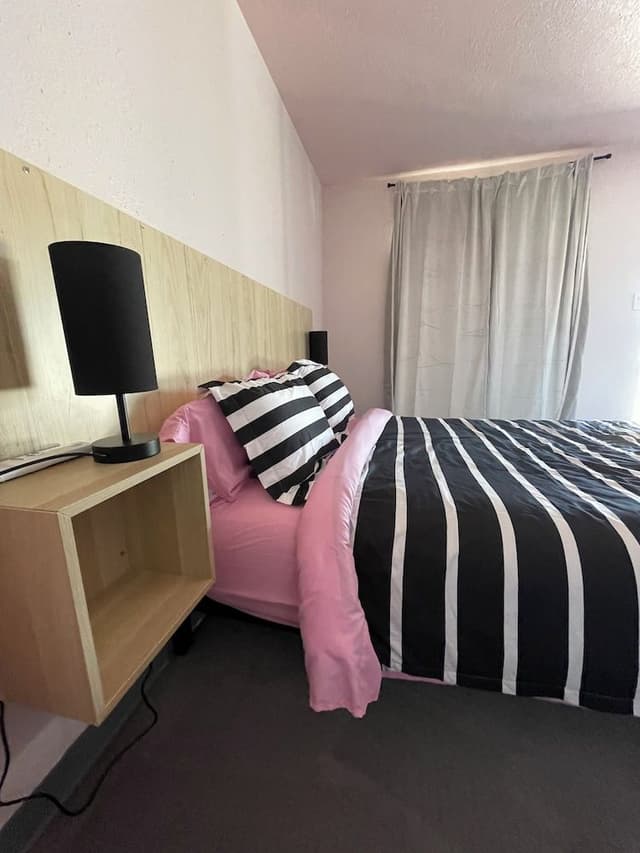 Deluxe Room, 1 Queen Bed