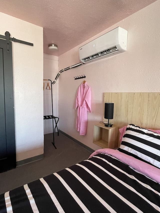 Deluxe Room, 1 Queen Bed