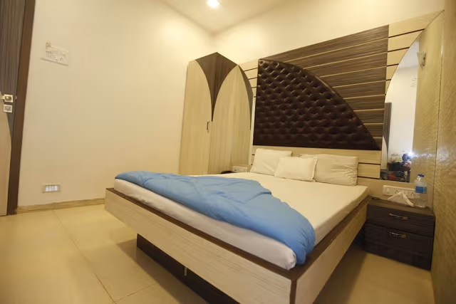 Double Bed AC Super Deluxe