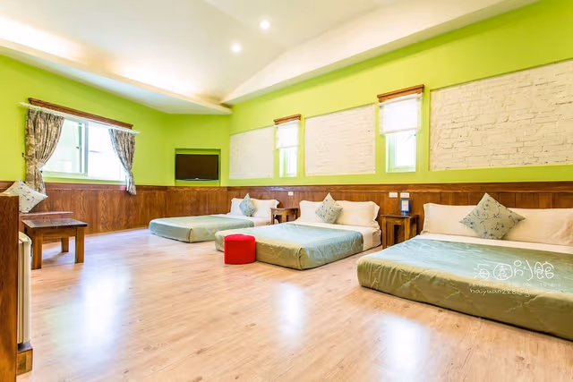 Family Room, Tower