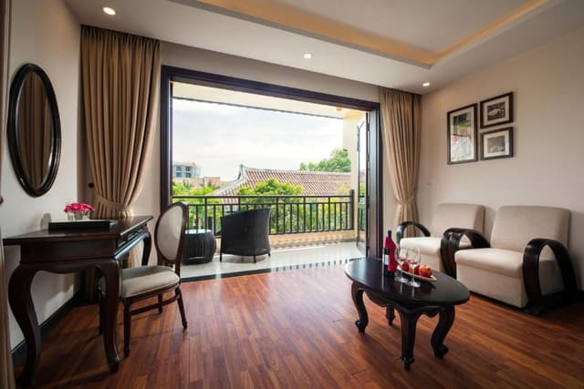 Charm Family Interconnecting Room