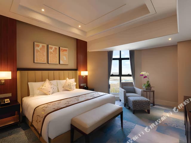 Deluxe Family Suite Non smoking