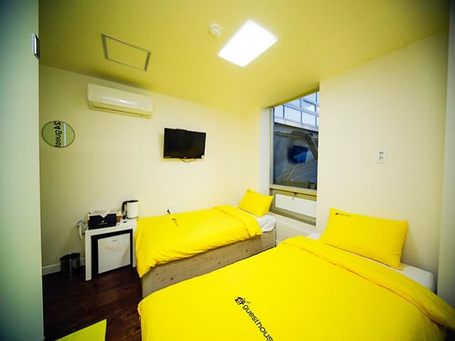 Deluxe Twin Room
