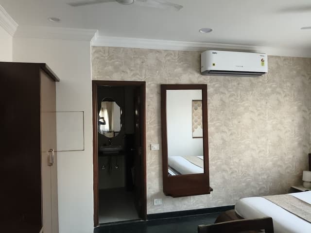 Premier Room