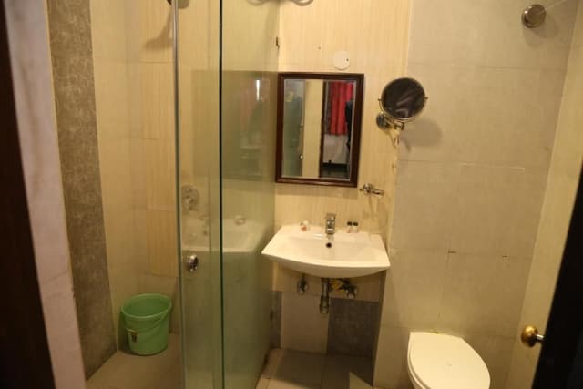 Queen Room