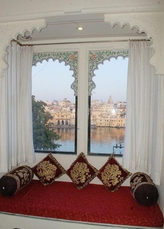 Deluxe Double Room with Lake View