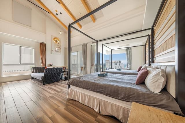 Premium Quadruple Room
