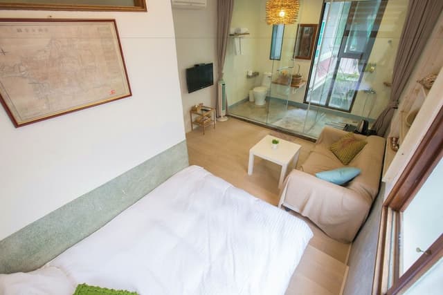 Room (Two meters Lane 1027)