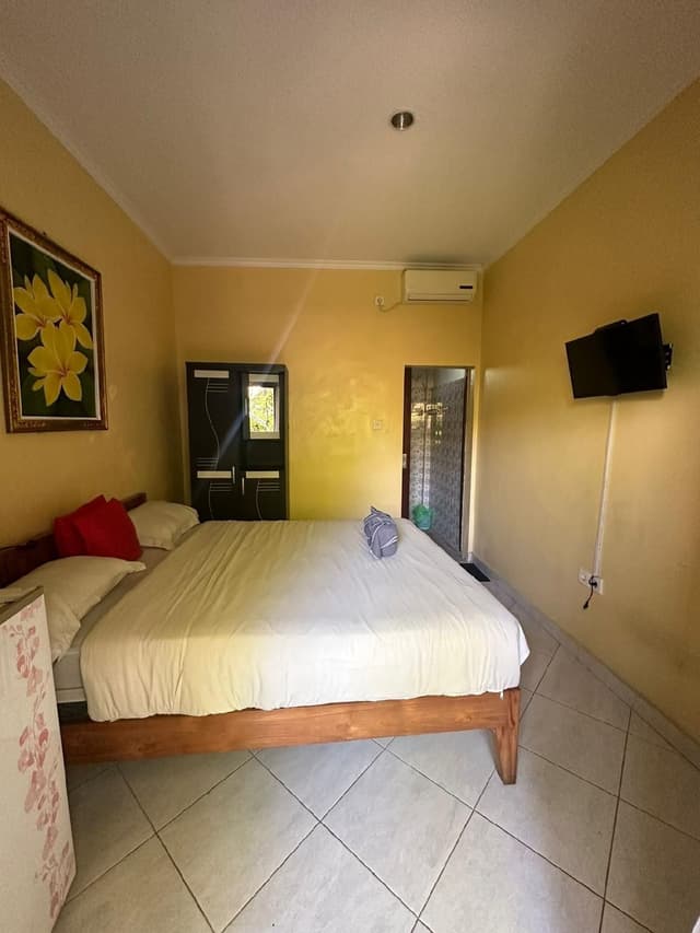Deluxe - 1 King Bed