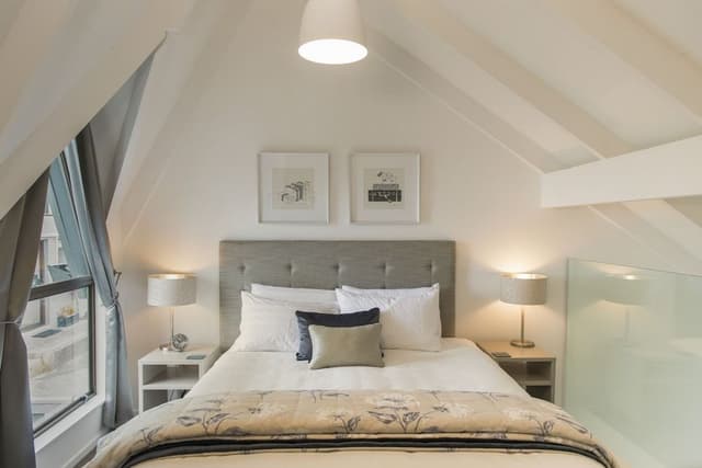 Loft King, Mezzanine