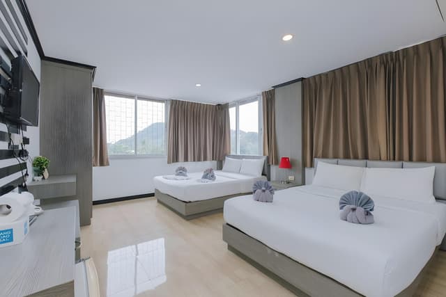 Deluxe Quadruple Room