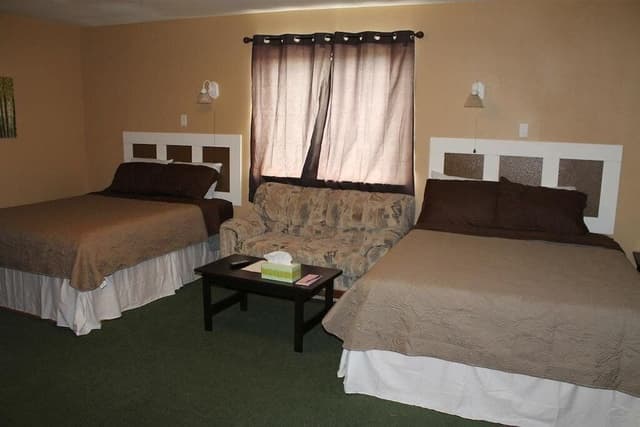 Standard Double Room, 2 Queen Beds, Accessible